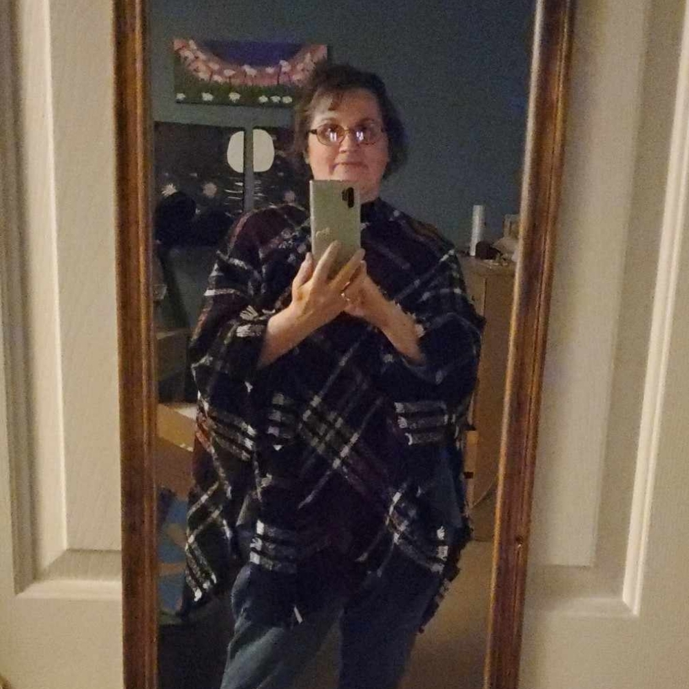 Meet your Posher, Rayana